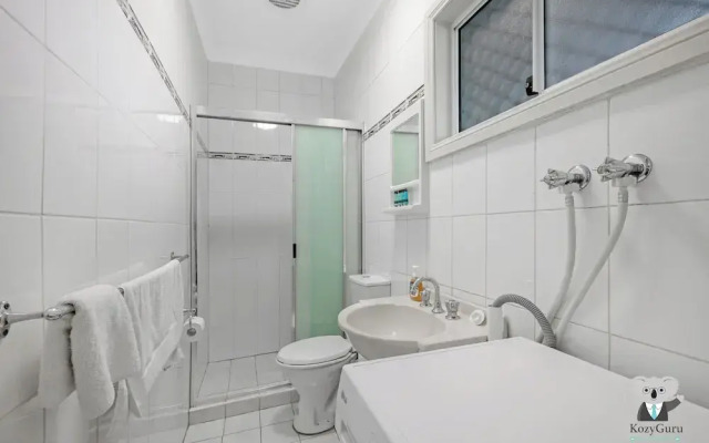 Kozyguru| Cozy Granny Flat In Fairfield