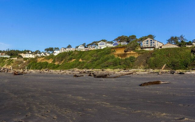 The Sandstone Point Inn