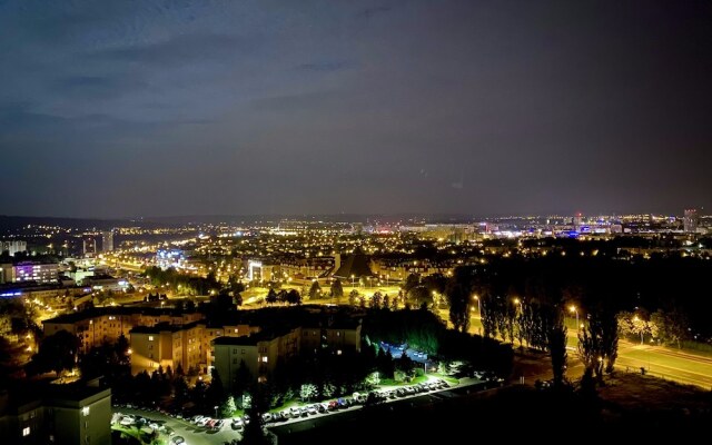 Emihouse Skyline Apartments