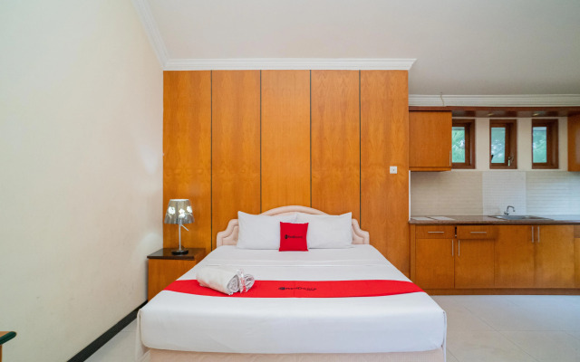 RedDoorz near Rumah Sakit Baptis Kediri