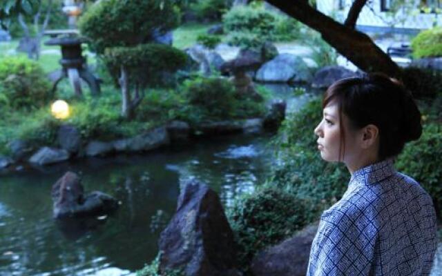 Yanagiya