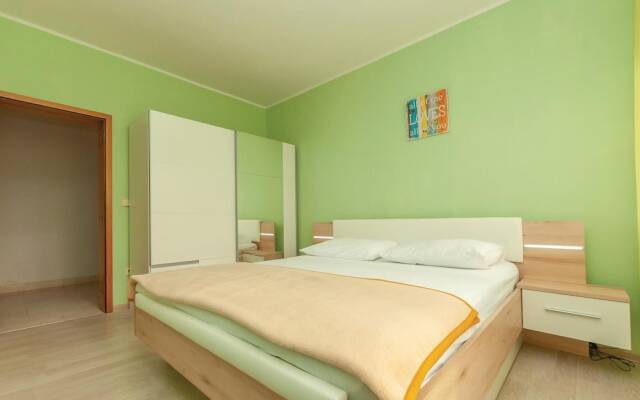 Nice Home in Dolac With Wifi and 5 Bedrooms