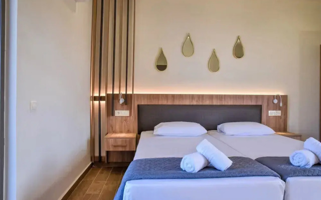Del Mar Apartments in Stalis