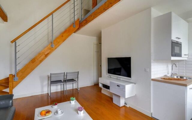 Beautiful Renovated Flat Near Eiffel Tower