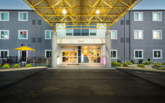 Motel 6