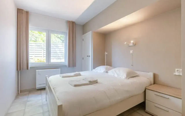 Huswell - Villa Near Beach With Double Parking