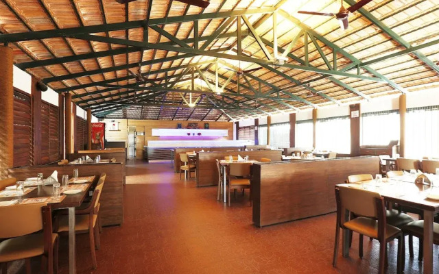 OYO 13566 Sujatha Residency