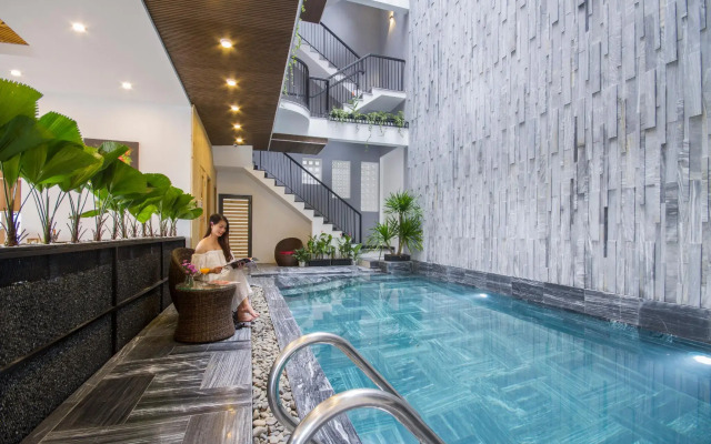 King House Villa Hotel