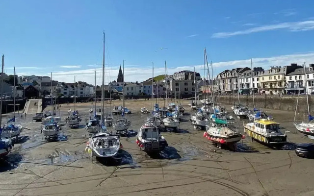 Ilfracombe SEA Rock 4 1 Bedroom