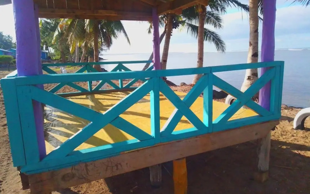 Sina PJ Beach Fales and Surf