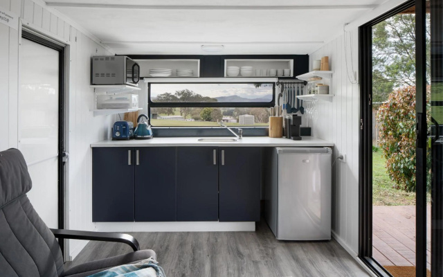 The Village Green – Balcony – Strath Creek