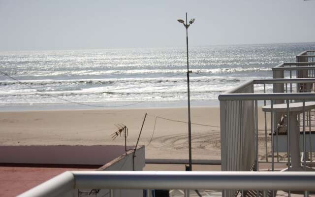 Apartamentos Turísticos Playa Bárbate