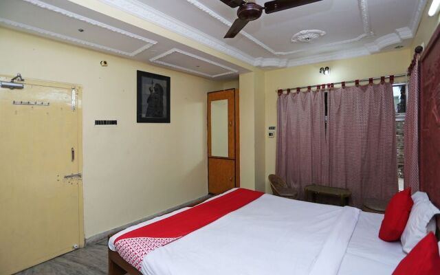Rater Tara Diner Rabi Guest House