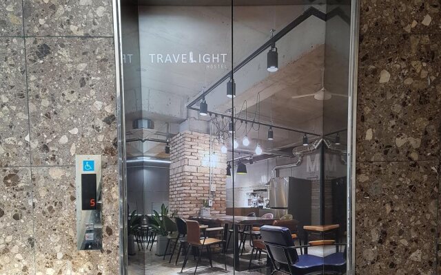 Travel Light Hostel