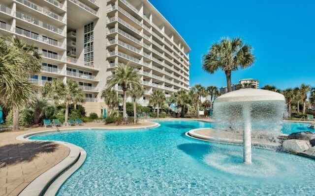 Sterling Gem Heated Pool Beach Front