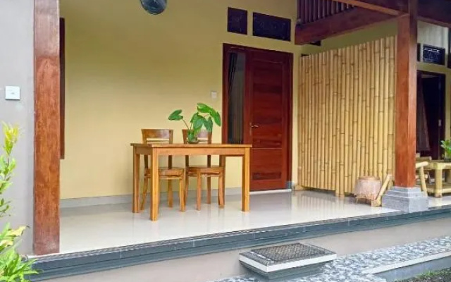 Bali Asli Guest House by EPS