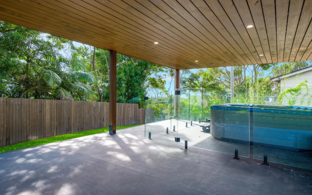 24 Hibiscus Crescent