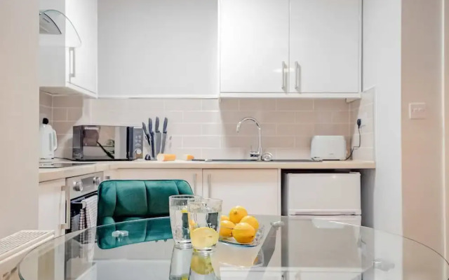 Host Stay Bridge Street Studio Apartment