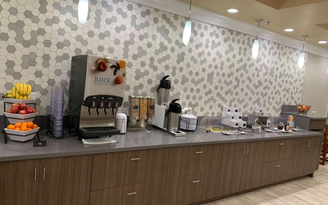 Best Western Plus Wasco Inn & Suites