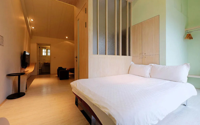 Pisces on the 6th and Breakfast