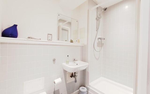 Stunning Spacious  Flat In Glasgow City