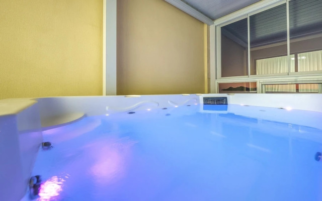 Yeosu Stay Raonpine Spa Pension
