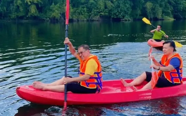 Baan Apa Erawan Resort