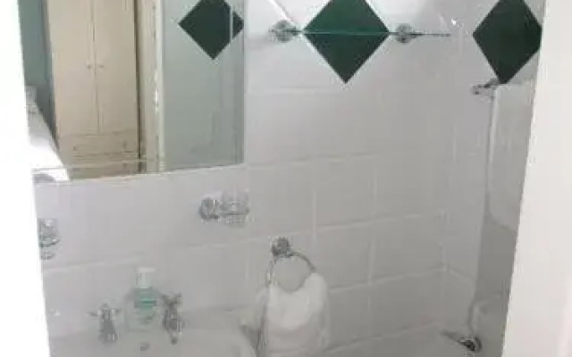 Shannonside House Bed and Breakfast