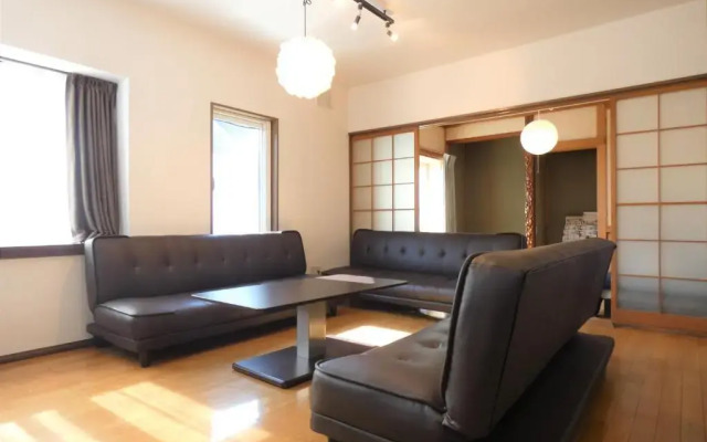 The House Chitose Station 1