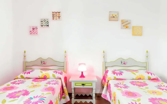 Chalet con piscina privada familias