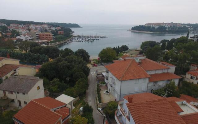 Rooms and Apartments Villa Dama