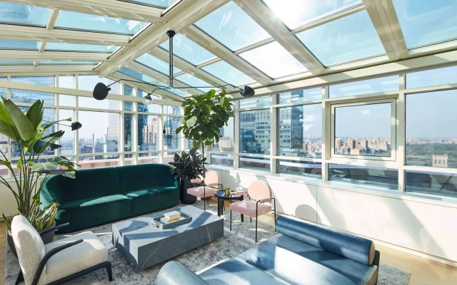 The Luxury Collection Manhattan Midtown Hotel 