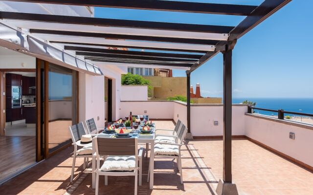 2 Charming Villa,Huge Terraces,Pool,Garden,Seaview