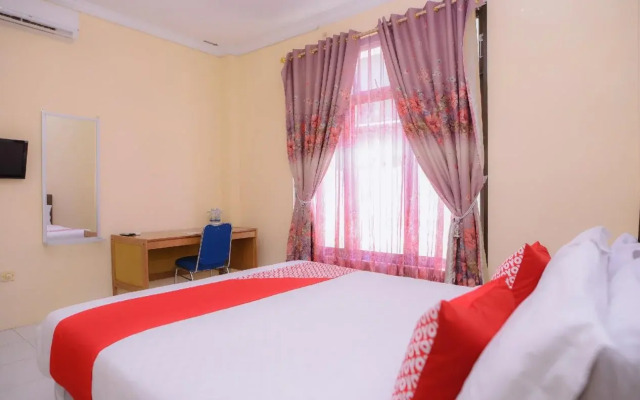 OYO 884 Rumoh PMI Hotel