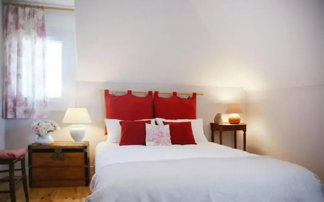 Holiday Home Near Village Centre and Beach