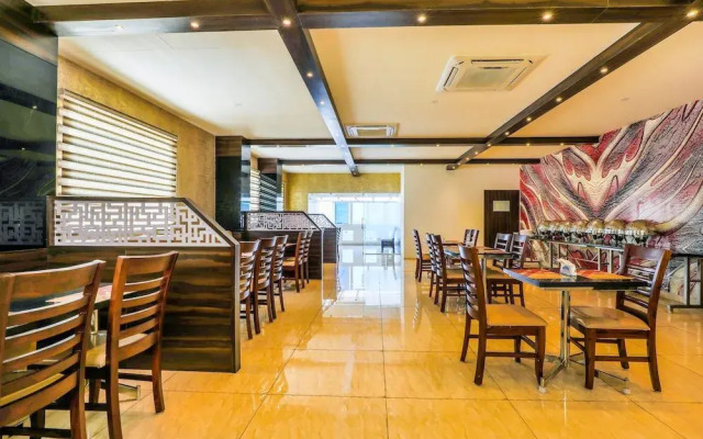 FabHotel Capitol Suites