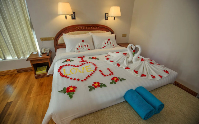 Mandalay Lodge Hotel