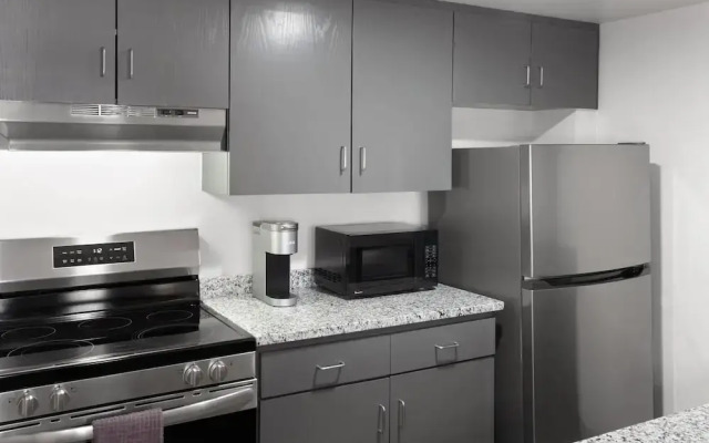 Ramada by Wyndham Milwaukee