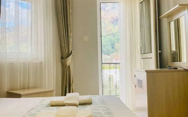 Bybassios Hotel
