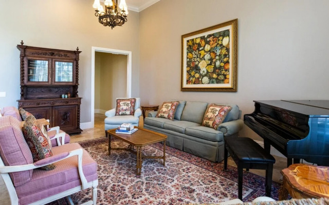 Knickerbocker Suite 08A