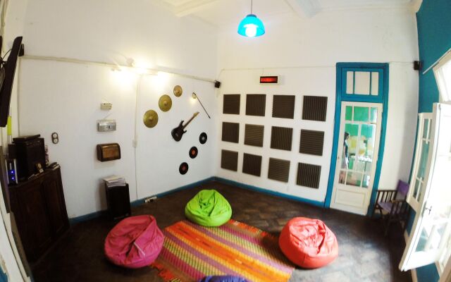 Cool Raúl Rock'N Hostel