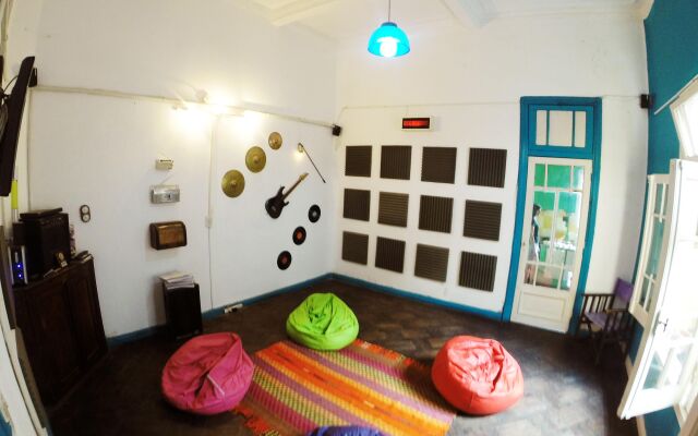 Cool Raul Hostel