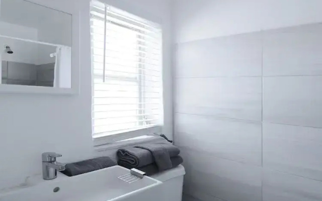 Hallandale Beach Apartments