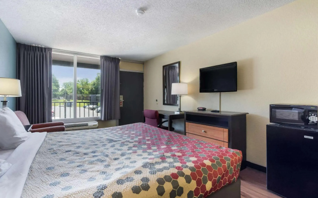 Econo Lodge Gallatin - Metro Nashville