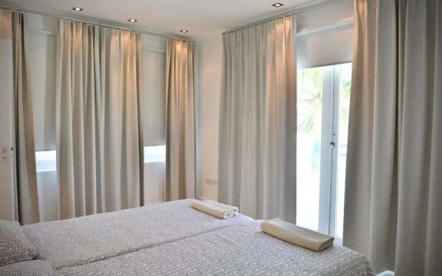 Villa Thalis