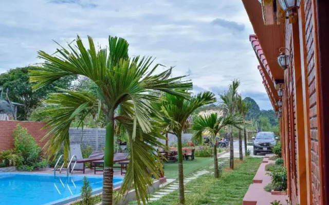 Phong Nha Hillside View Bungalow