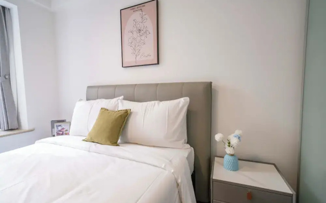 Tyms Gubei Apt 2BR Residence near Gubei