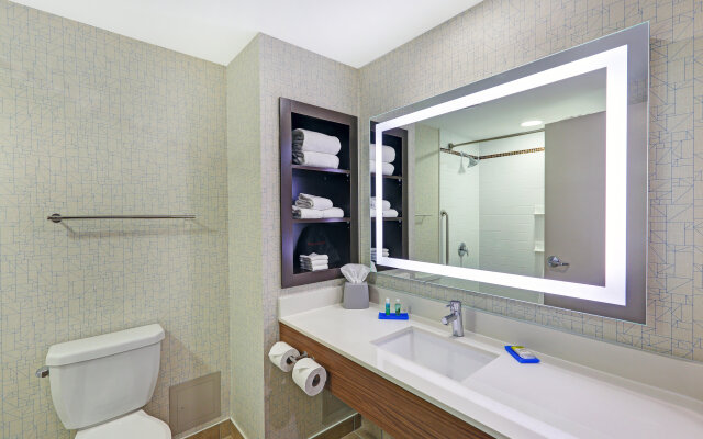 Holiday Inn Express & Suites Woodstock South by IHG