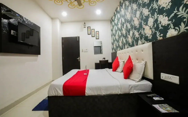 Hotel The Rajfort By OYO Rooms