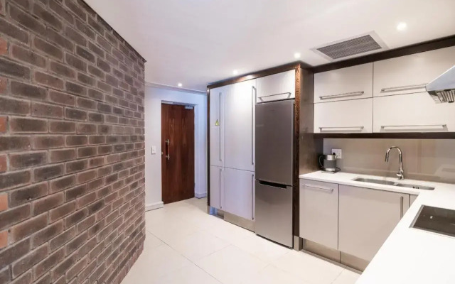 Rockwell 613 by CTHA, Cape Town